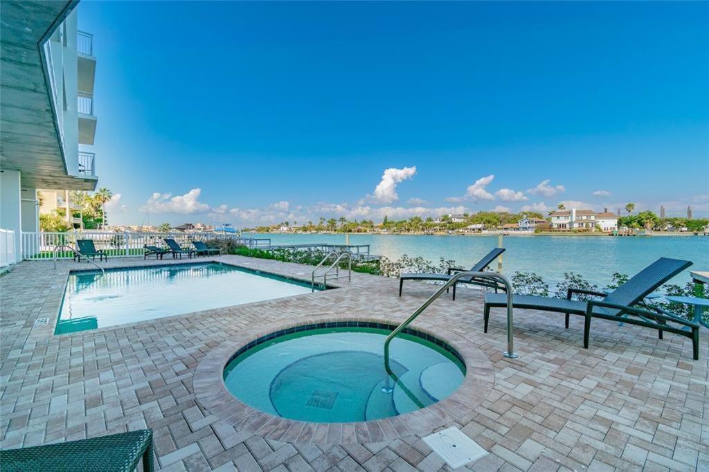 Villa Oceana 202 West à St. Pete Beach Extérieur photo